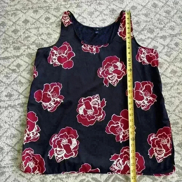 Gap Sleeveless Blouse Floral Red and Navy Size XXL - Picture 7 of 9